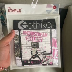 Mgk machine gun Kelly mainstream sellout ethika underwear